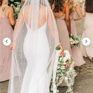 Elegant pearl wedding veil